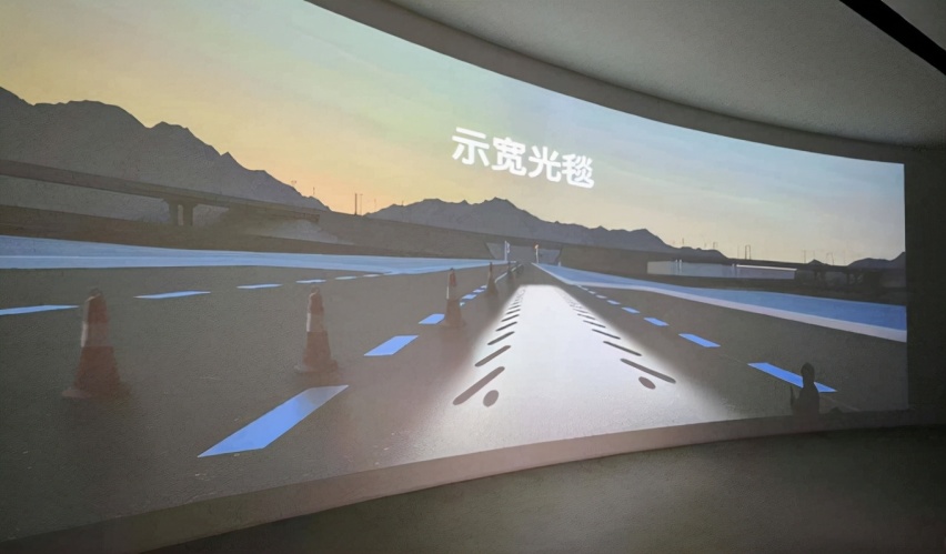 颠覆车灯的传统意义,智己L7 智能车语带领车灯走进智能新时代
