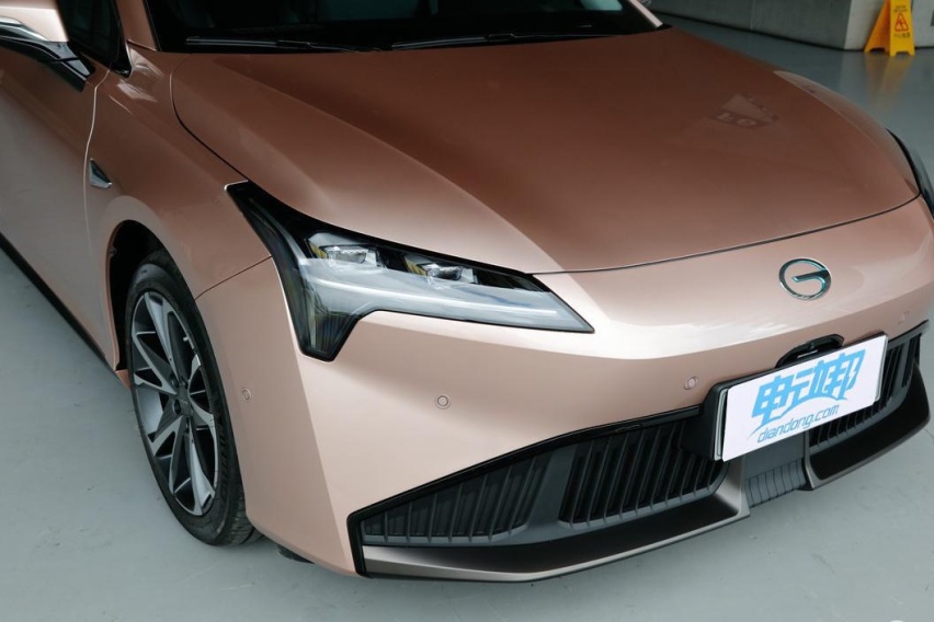 年轻家庭购车 小鹏P5和AION S Plus该选谁？