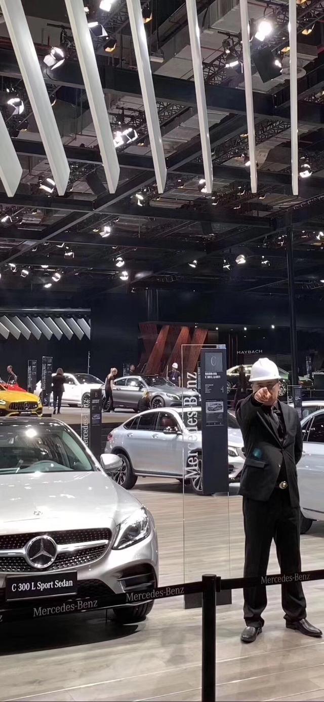 漏油奔驰能买吗？奔驰上海车展将发布全新纯电动SUV车型EQC