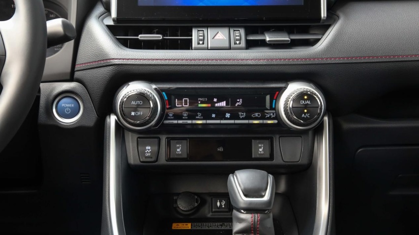 能否在纯电当道的时代闯出一片天？试驾：RAV4荣放双擎E+