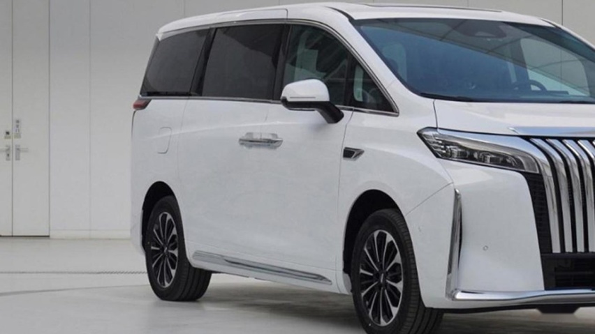 长城终于造MPV！魏牌高山要来了，车长5米轴距3米，25万能大卖？