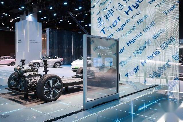 万众期待!20万内“家庭智能电混SUV”,吉利银河L7发布智爱座舱