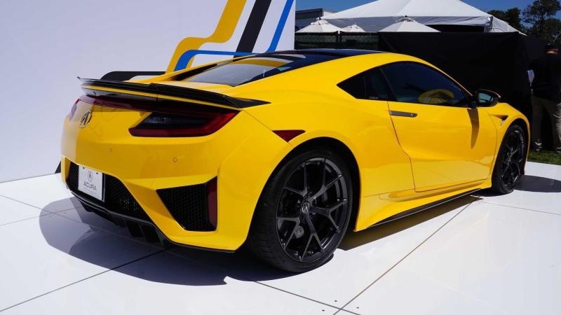 一款Type R，一款敞篷版，本田NSX明年要搞大动作
