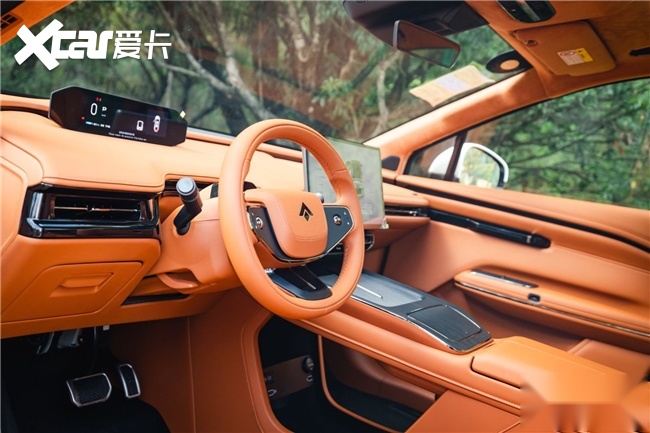 20万买大五座纯电 SUV，昊铂 HT 670Pro 这波为何赢了