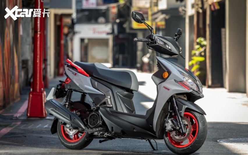 光阳racing150踏板摩托,运动能力出众座桶空间大,就是油耗高-爱卡汽车