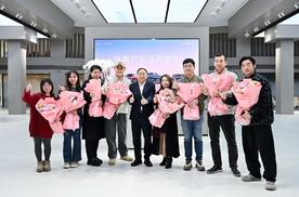 赛力斯张兴海走进北京问界用户中心，和问界一起问问世界！