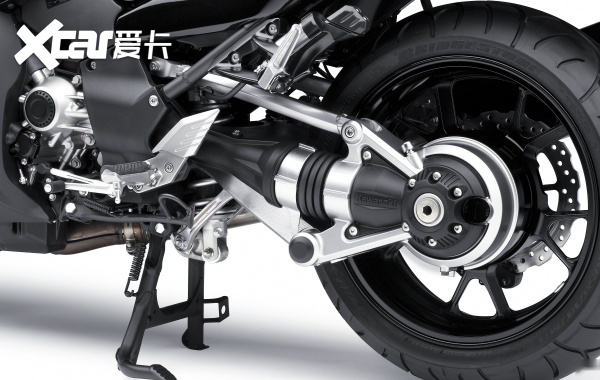 摩托车知识链条皮带传动轴三种传动形式的优缺点