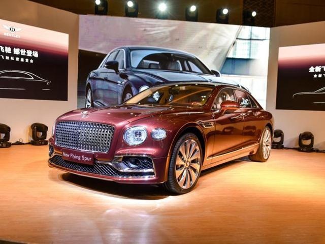 宾利全新一代飞驰国内售价289万元起！选装件超65万元