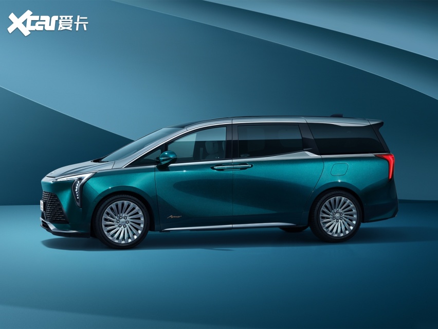 还看什么埃尔法？别克GL8世纪实车曝光，外观超大气、内饰超豪华