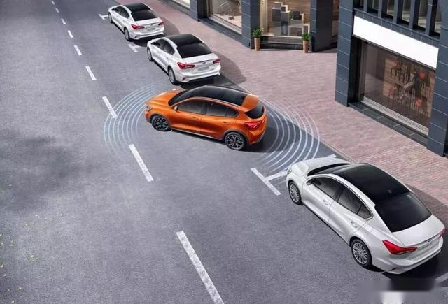 Active：福克斯家族的一辆车SUV，还是“钢炮SUV”