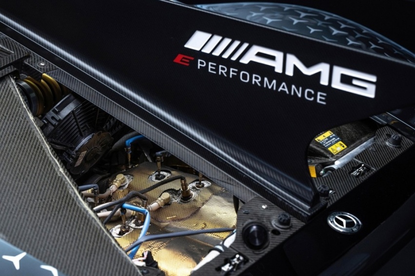 AMG ONE量产版发布，F1同款1.6T发动机，1063匹马力，加速2.9秒！