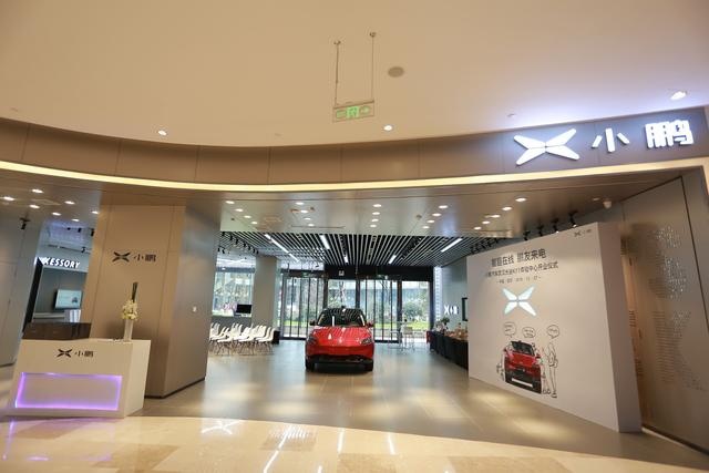 在OTA上狂奔的小鹏汽车,又给“老鹏友”带来了什么惊喜?