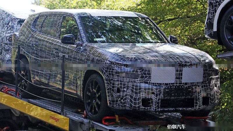 bmw-x8-spy-shots-three-quarters-hauler.jpg