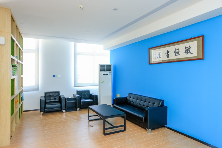 6-客户休息区9-书屋