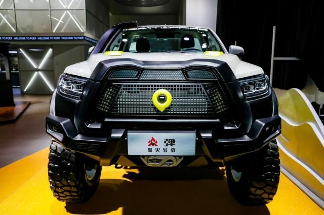 3.0T V6+9AT，大型高性能豪华皮卡山海炮成都车展全球首秀