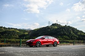 B级运动轿车新标杆来了，MG7 2025款智能登场，限时11.29万元起