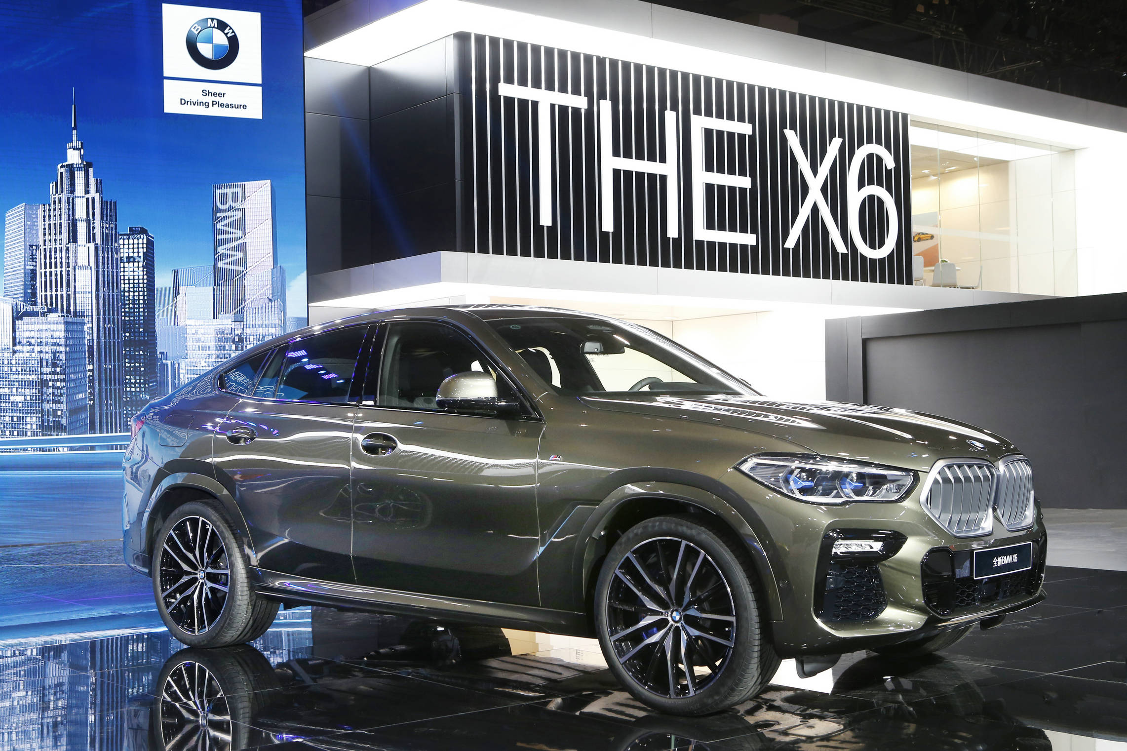 ȫ��BMW X6�й����� �Ȳ���ʵ��2+4��ս���Ծٴ�