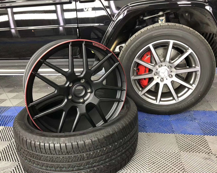 19款奔驰G500 G63 W463加装先行版AMG轮毂