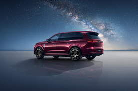 行业首搭华为双联屏！岚图泰山X8让“境”“界”都眼红