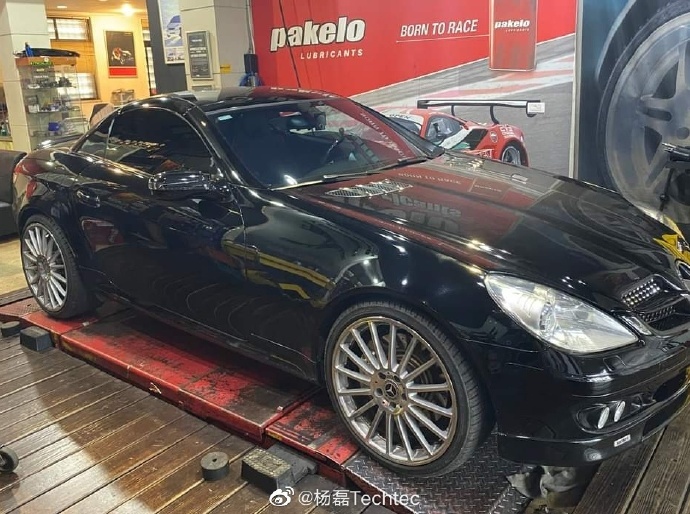 奔驰GLE43AMG刷ECU改装电脑德国TECHTEC程序+直通头段