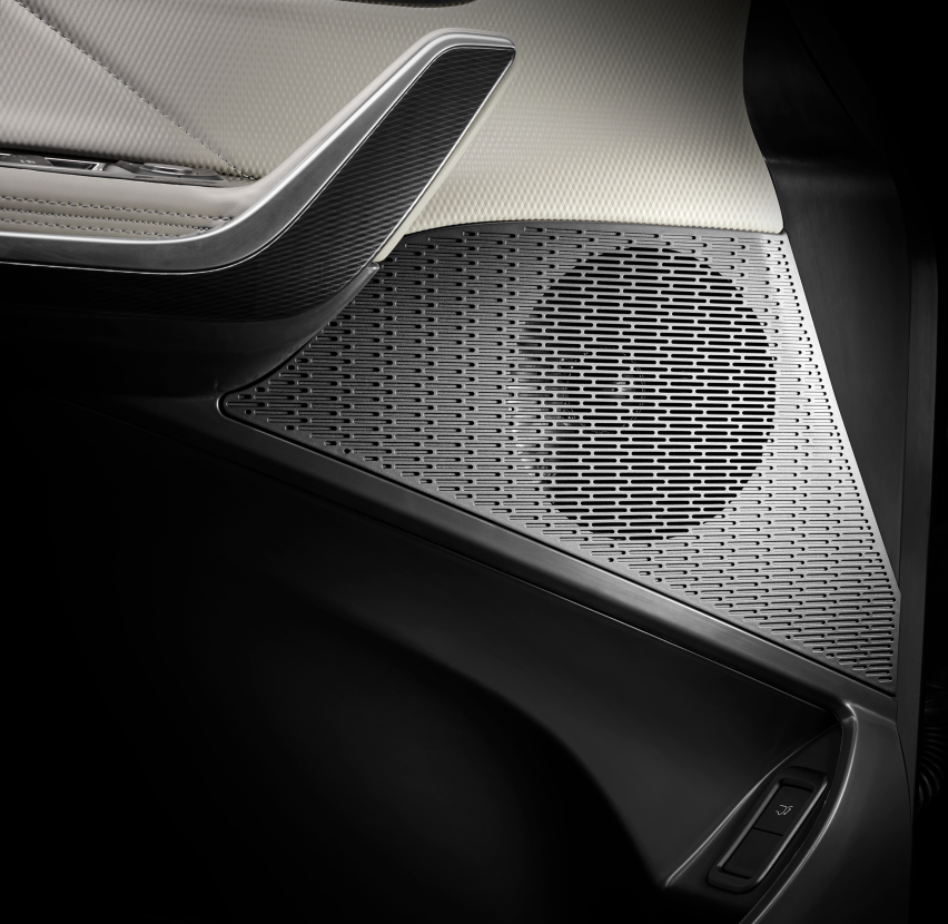 全尺寸智能MPV上汽大通MAXUS G90上市 售21.99万-32.