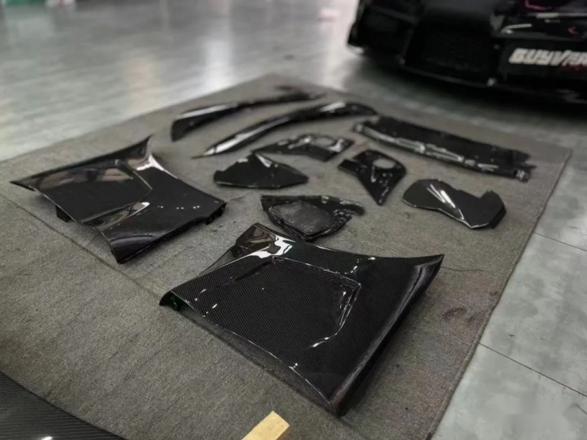 满是碳纤维件的丰田Supra，为了一套轮毂而舍去Endless刹车