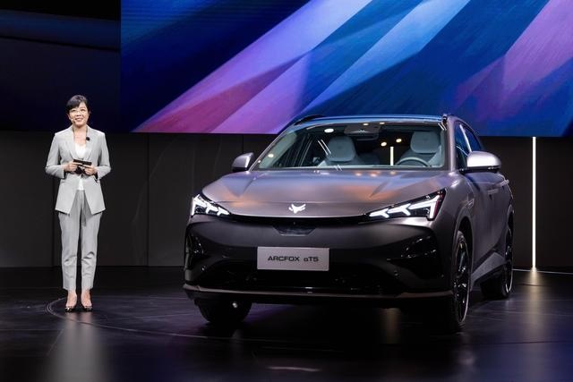 20万级纯电SUV 极狐阿尔法T5能否挑战宋PLUS EV？