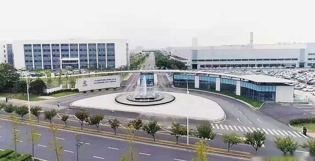 智能制造、智慧出行 上汽智能军团“助阵”世界人工智能大会