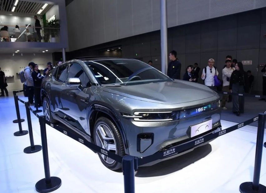 我怎么把长安“Cybertruck”忘了！