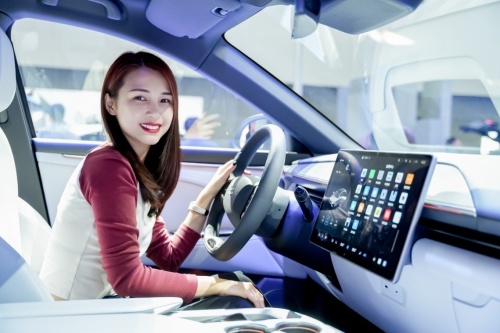 800V高压快充极狐阿尔法T5，11月30日开启预售卷死同级SUV？