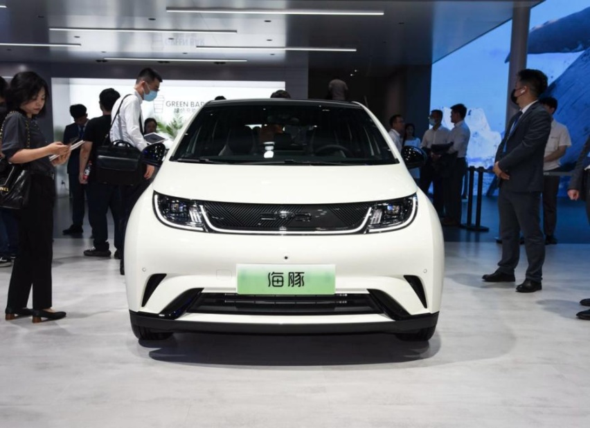 月销两万多，比亚迪海豚成为A0小车车王，2023款新车表现如何？