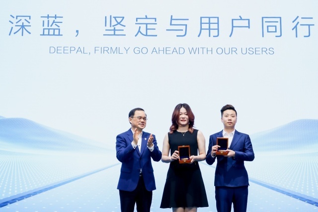 首款SUV车型深蓝S7领衔，深蓝汽车携双子星亮相上海车展