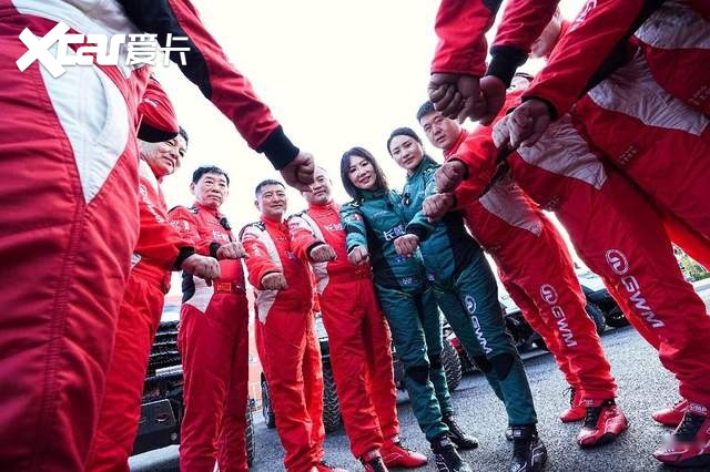 2025敦耐赛开启，魏建军亲驾哈弗H9柴油版率队出征T2组