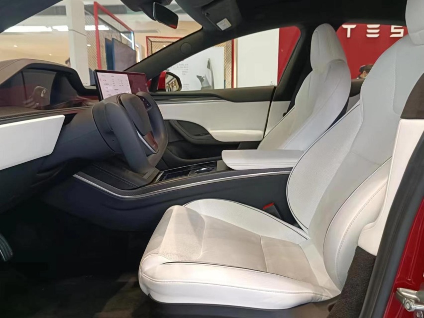 特斯拉Model S Plaid  智能性能双魔兽