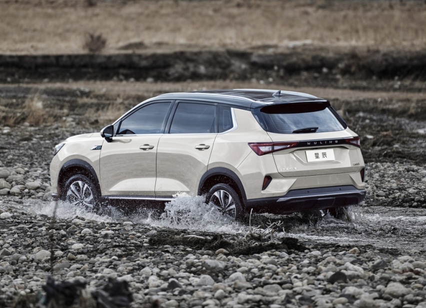 10万元内也能买到精品SUV，五菱星辰售价才6.98万元起