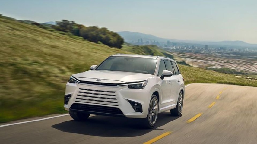 雷克萨斯连发两款SUV，性能、空间、越野，能完胜国产X5？