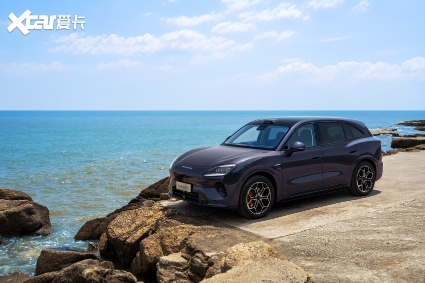 阔五座新标杆，启境 GX7 开启家用 SUV 新篇