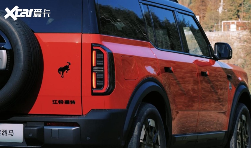 福特烈马智趣版怎么样？1.5T增程，22万的烈马能越野吗？