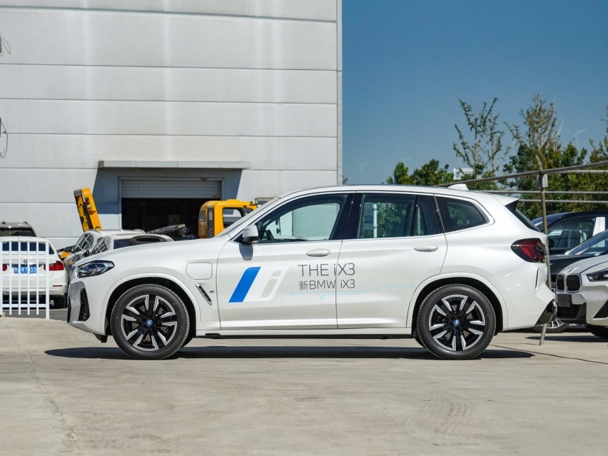 30万+预算买纯电SUV BMW iX3是个重要选项吗？