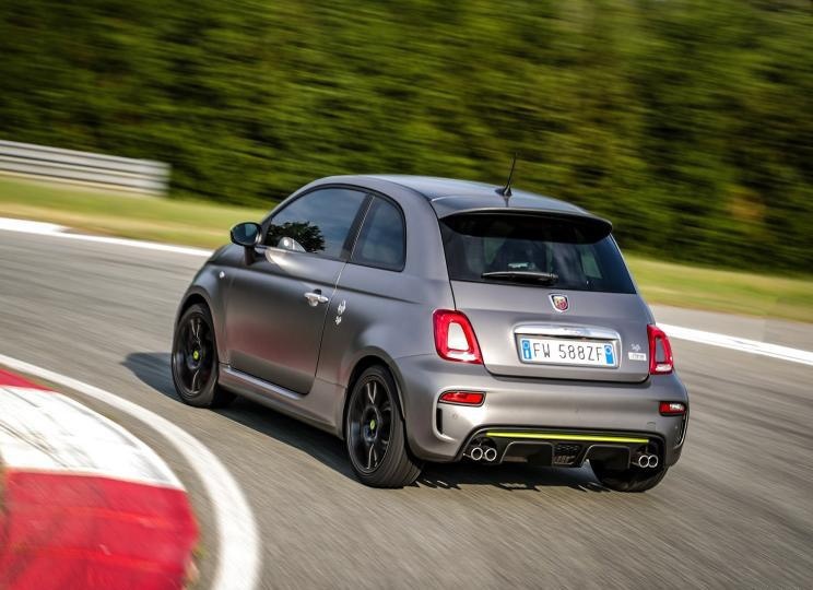 百公里加速7.3秒，新款Abarth 595 Pista官图