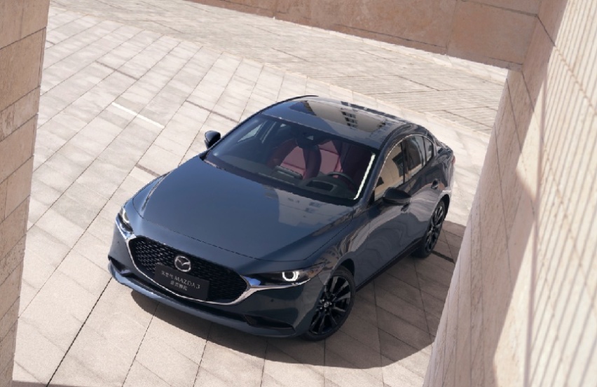 官方自带改装，关注颜值更在乎安全，MAZDA 3 昂克赛拉为驾趣而生