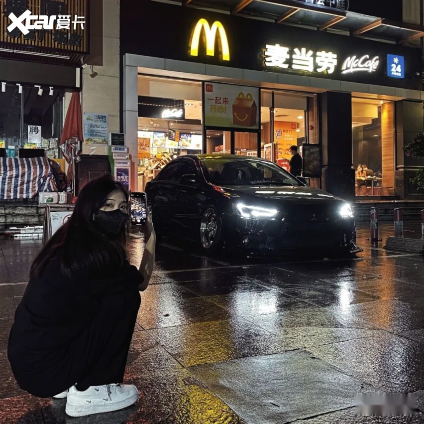 00后玩家的姿态风三菱翼神，18岁刚拿到驾照就开始