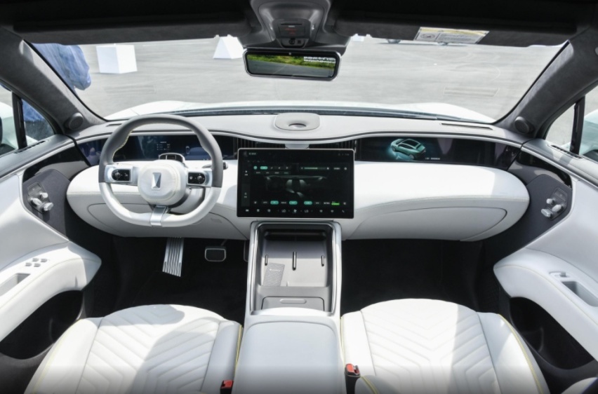 开了3次Model Y，转头却入手阿维塔11，车主：发现这两款车的差距