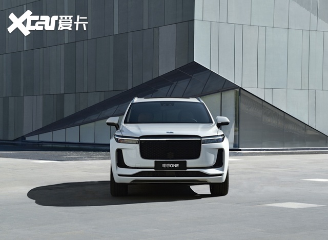 比如宏光mini ev销量达到33094辆,创造国产记录,还有就是理想one和