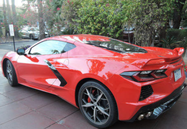 克尔维特C8实车图！3秒内破百 搭载6.2L V8发动机