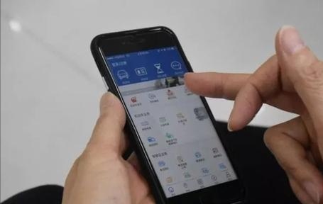 出租车和公司车，交管12123能查违章信息吗？别着急我教你