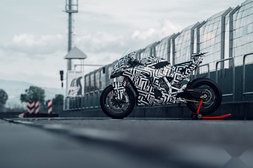 128匹马力，KTM990RC R最快2025年初上市