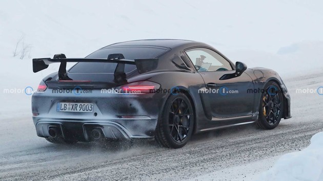 【新车资讯】#保时捷Cayman GT4 RS谍照#近