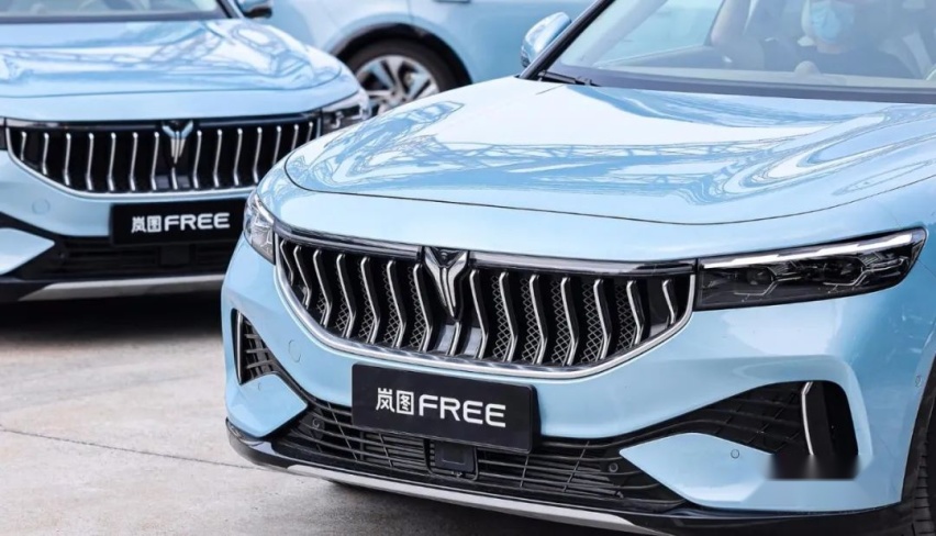 理想ONE最针锋相对的新车，配空气悬架和四缸增程器
