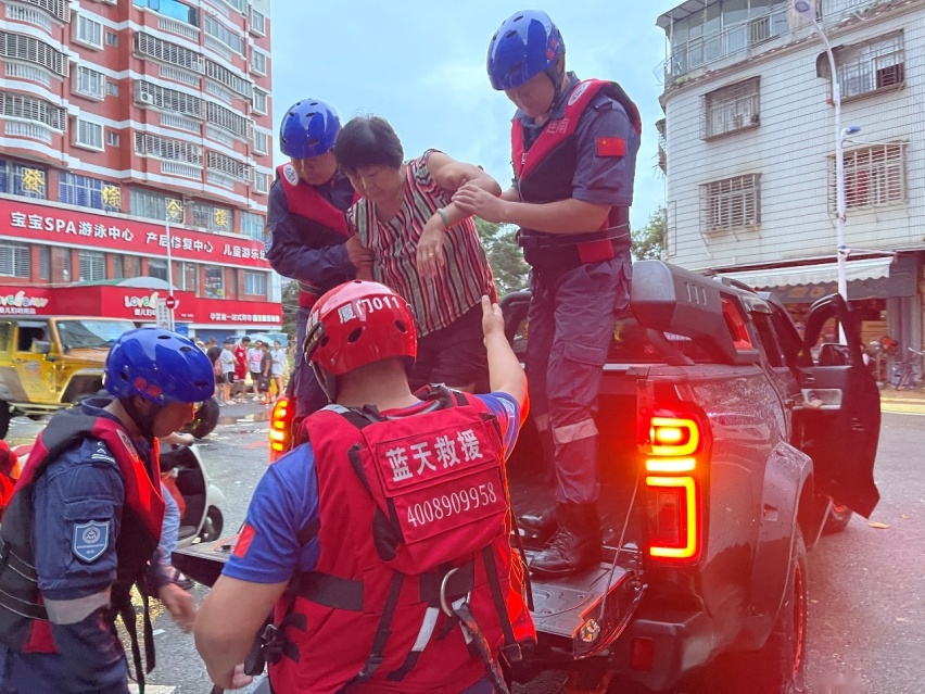 长城汽车捐款2000万元助力灾区救援,真是好样的!